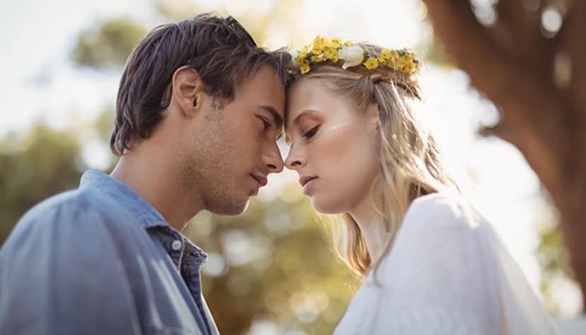 Lazerle Kızlık Zarı Dikimi